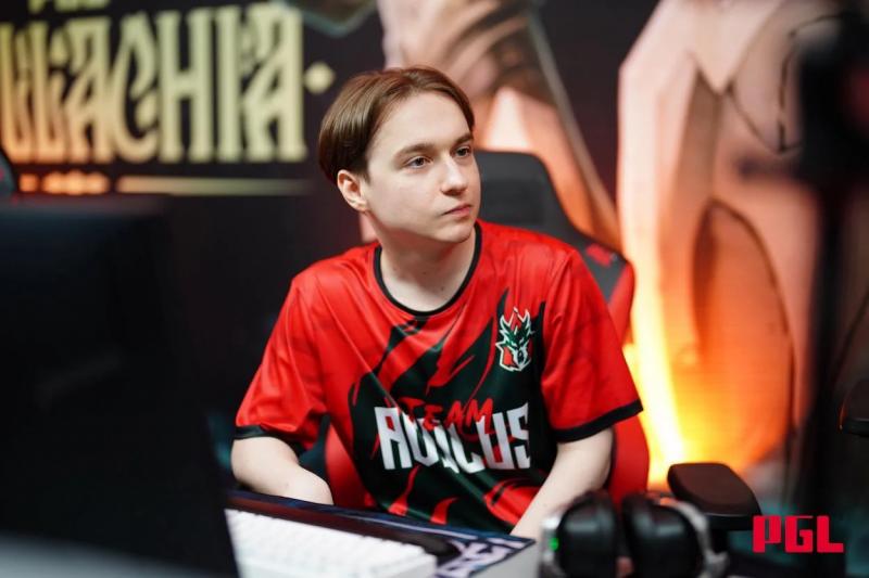 Алексей «Smiling Knight» Свиридов — про AVULUS, «Sonneiko» и Dota 2