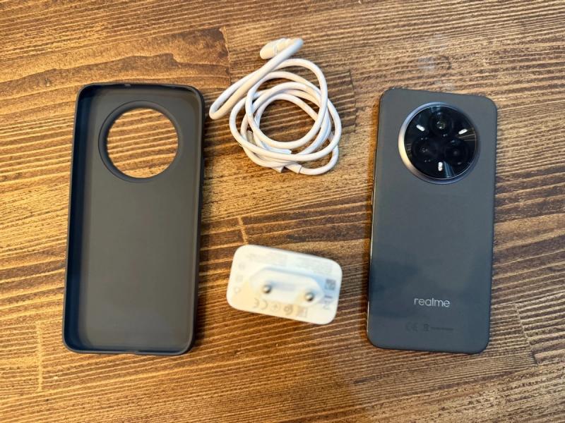 realme 14 Pro+: когда средний класс становится флагманом