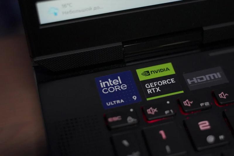 MSI Titan 18 HX AI A2XWX: Ноутбук с титанической работоспособностью