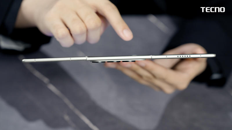 Tecno представила концепт трёхстворчатого складного смартфона Phantom Ultimate G Fold