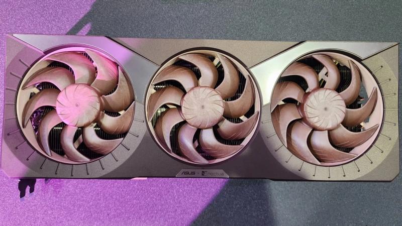 ASUS представила видеокарту GeForce RTX 5080 Noctua OC Edition