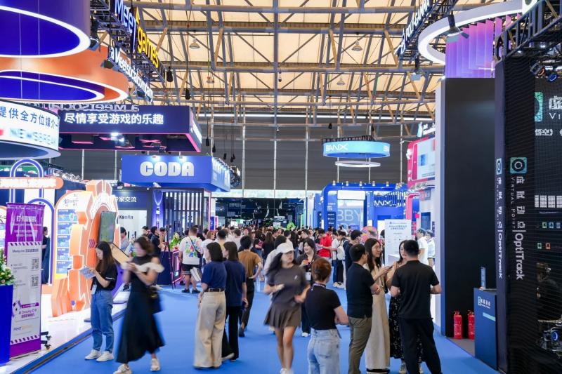 ChinaJoy 2025 — репортаж с открытия крупнейшей игровой выставки Азии