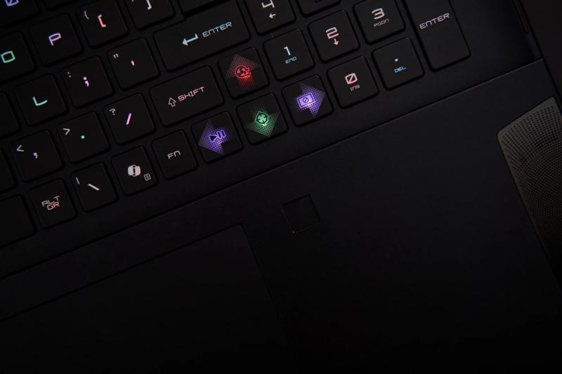 Обзор ноутбука MSI Stealth 18 HX AI — флагман с новейшими Intel Core Ultra и RTX 5090 для ноутбуков