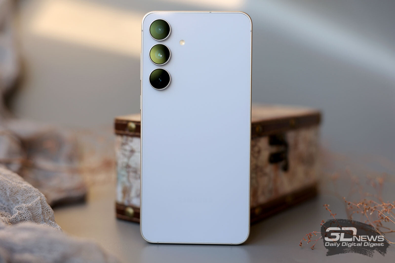 Обзор смартфона Samsung Galaxy S25 FE: корейское искусство балансировать