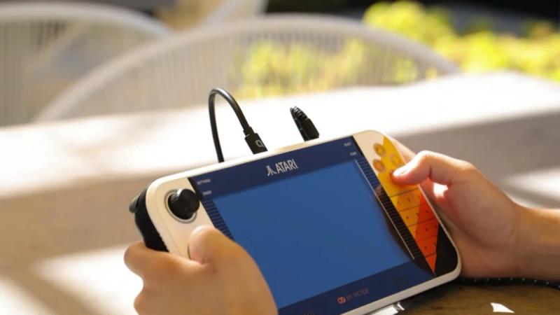 Atari Gamestation Go: возвращение легенды в новом формате