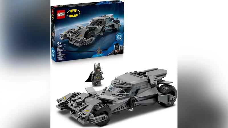 LEGO представила наборы по грядущей Batman: Legacy of the Dark Knight