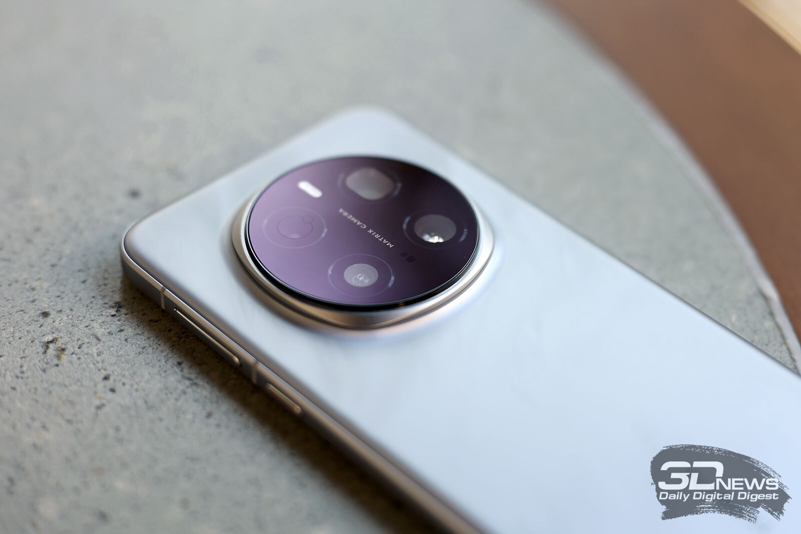 Инженеры MIT создали юркого микробота-шмеля — за 11 секунд он выполнил 10 петель Нестерова