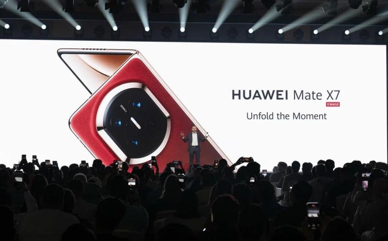 Huawei представила Mate X7 и линейку новых инновационных устройств для глобального рынка