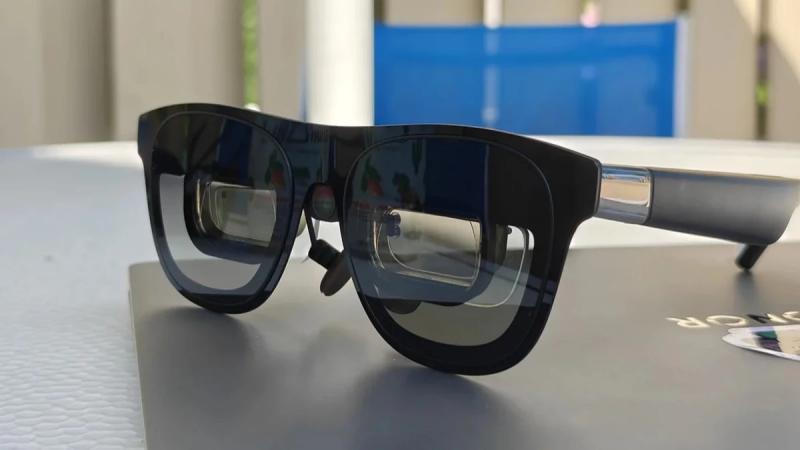 Xreal представила очки дополненной реальности начального уровня — Xreal 1S